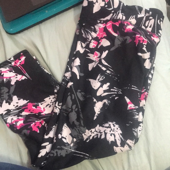 Fabletics Pants - floral leggings